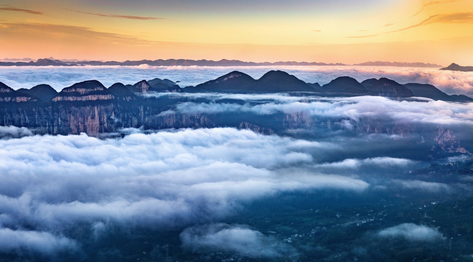 绝壁云海——景区提供.jpg