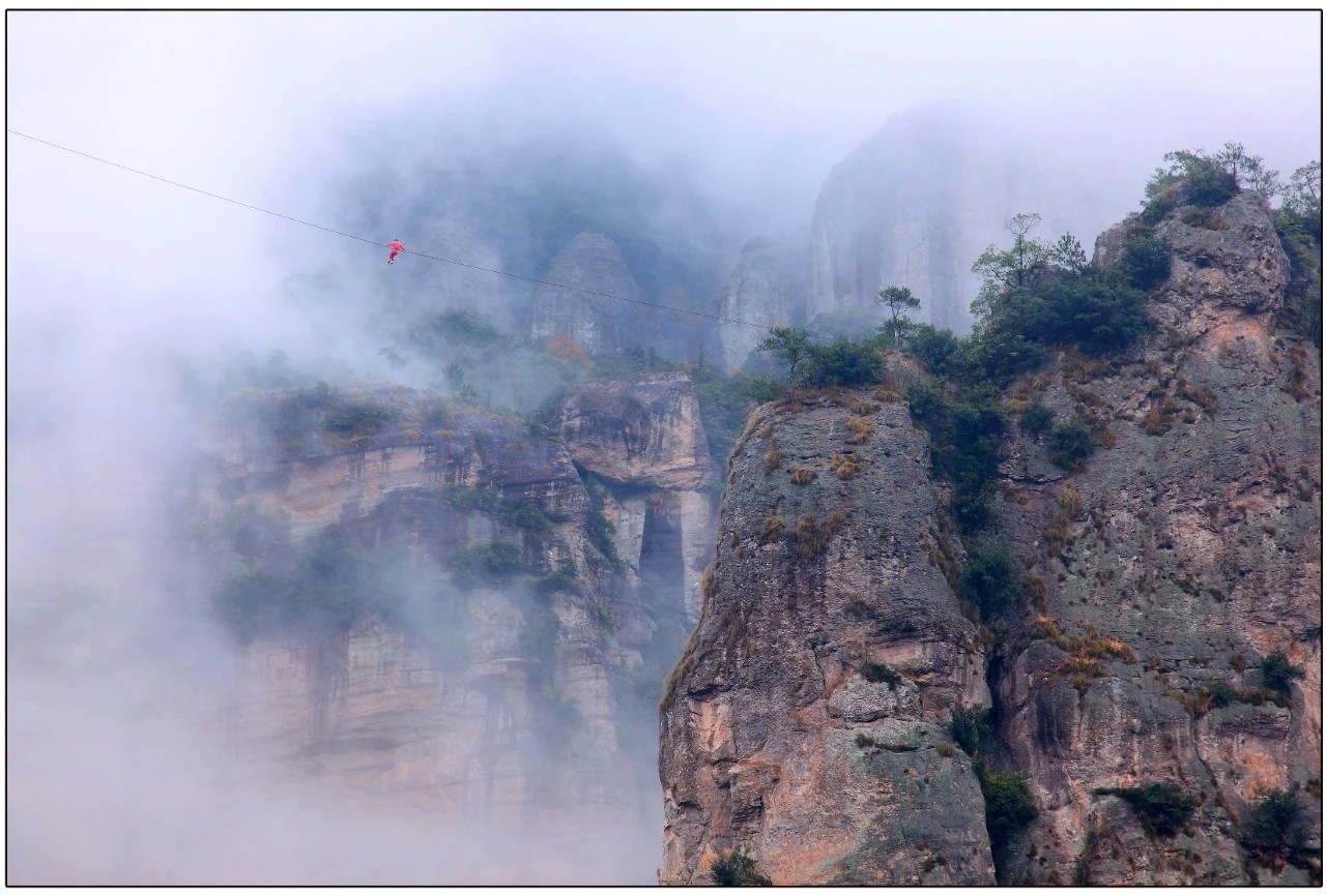 灵岩飞渡.jpg