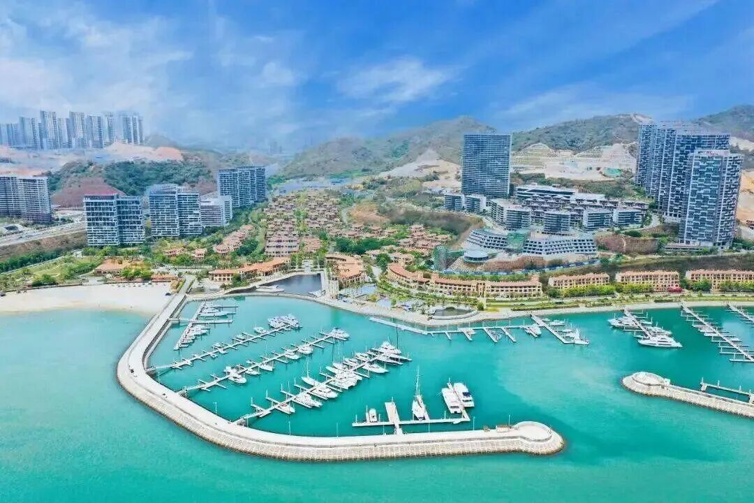 东部湾酒店.jpg